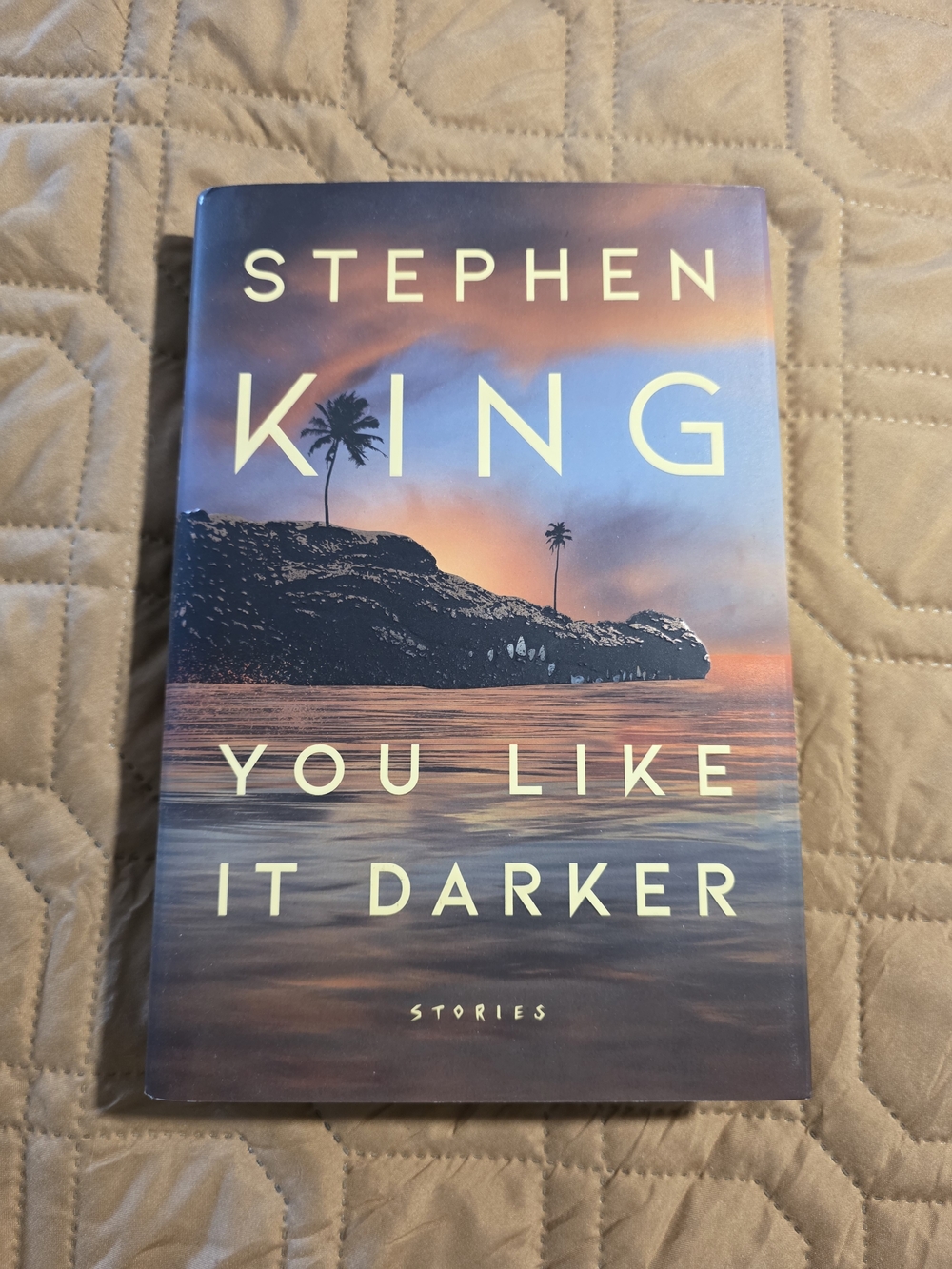 Stephen King "You Like It Darker" Hardcover Book - Sunset Cover
